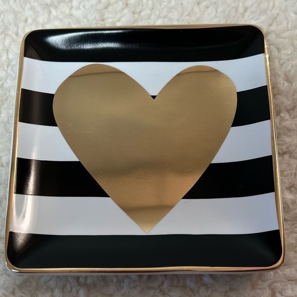 Slant Gold Heart on Black Stripes Trinket Tray - Picture 2 of 4